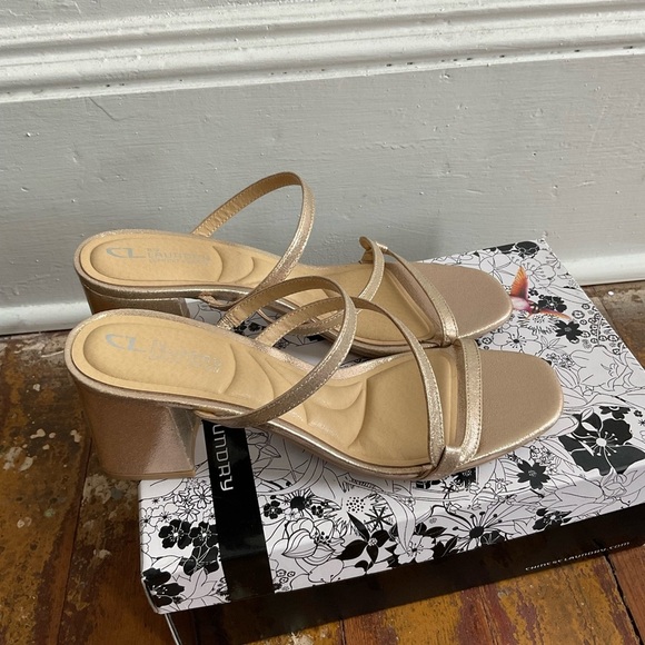 CL by Laundry Blaine Starstone Wedge Sandals in Gold - Picture 5 of 6